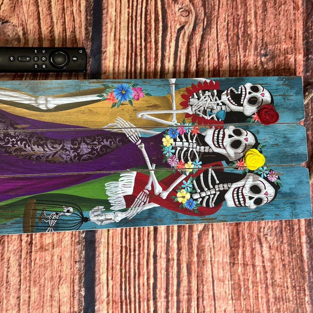 Colorful día de los muertos wall decor